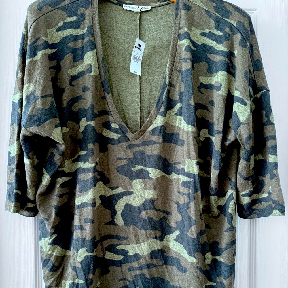 Brand New Large Express Shirt 3/4 sleeve